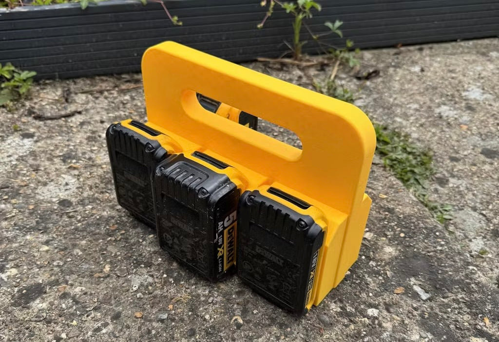 DeWalt XR 18v Battery Carrier for 4 or 6 Batteries | DIY Gift | Builders Gift | Gift For Dad | Personalisable | Christmas Gift Idea