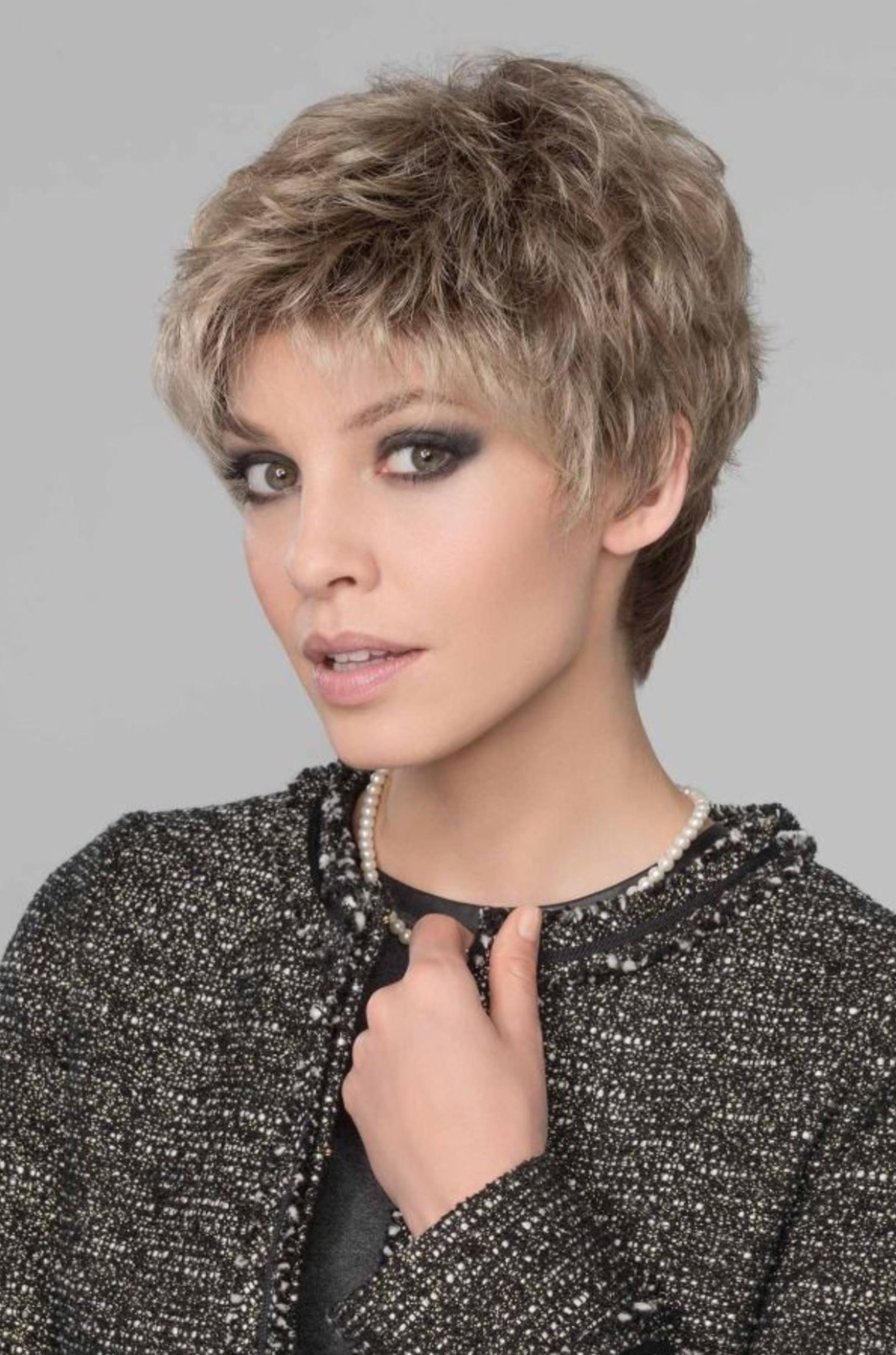 Foxy by Ellen Wille • Hairpower Collection