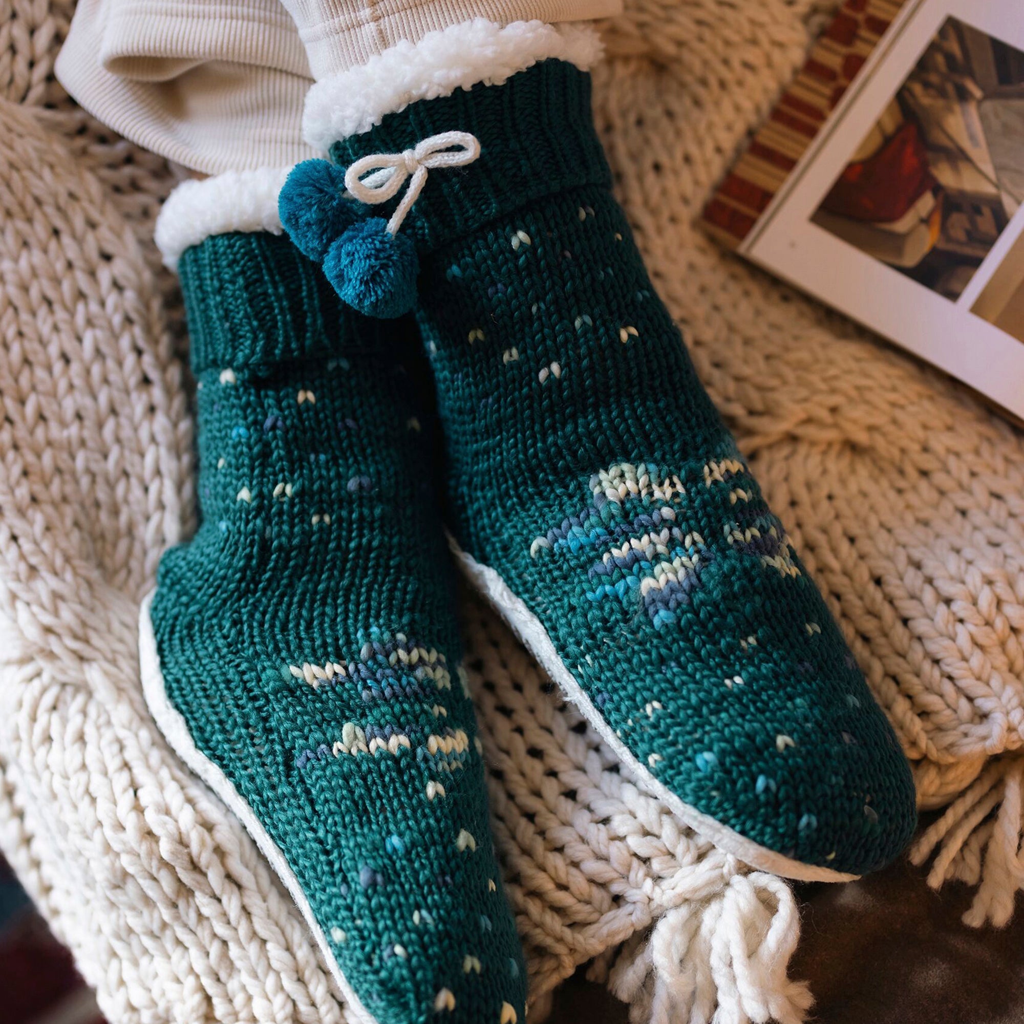 1 Pair Ladies Chunky Sherpa Lined Cosy Moccasin with Pom Pom - Warm Comfort