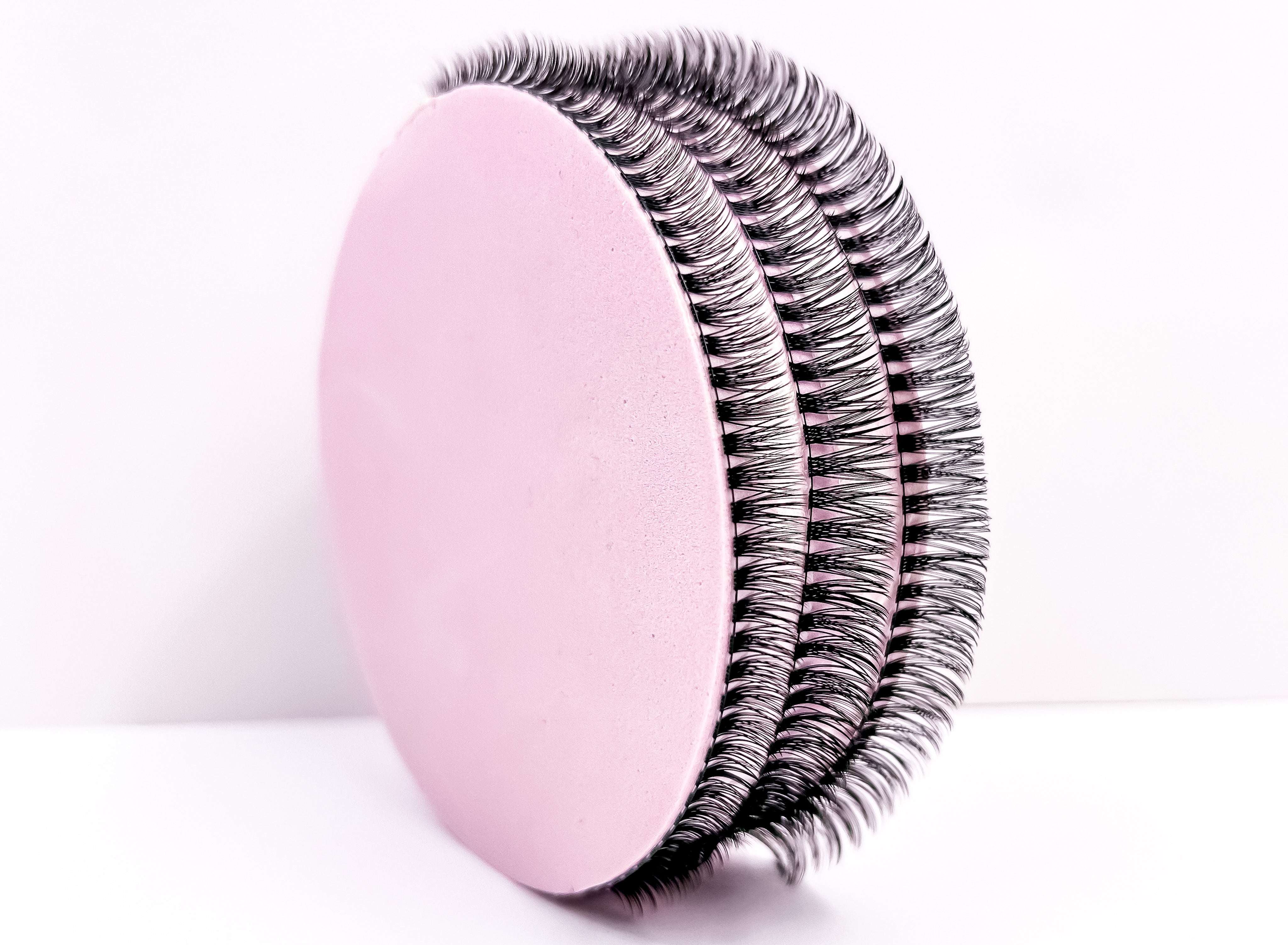 The Medium Lash Collection With No Name